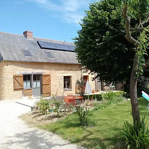 Couette-café A La Mainguere, D'hotes, Brece (Ille-et-Vilaine)